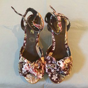Viline Wedge Floral Sandals Square Heels Pink